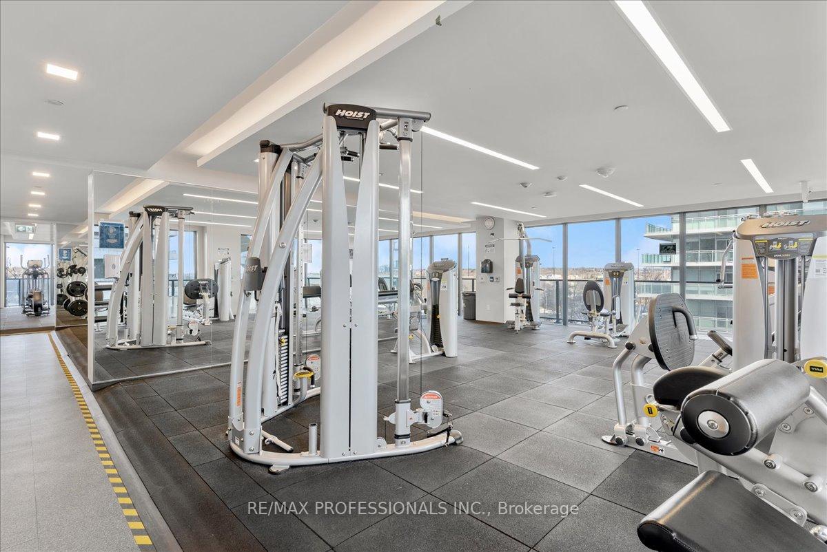 2 Bedrooms Condo at 20 Shore Breeze, Toronto For sale