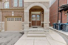32 Ivor Crescent