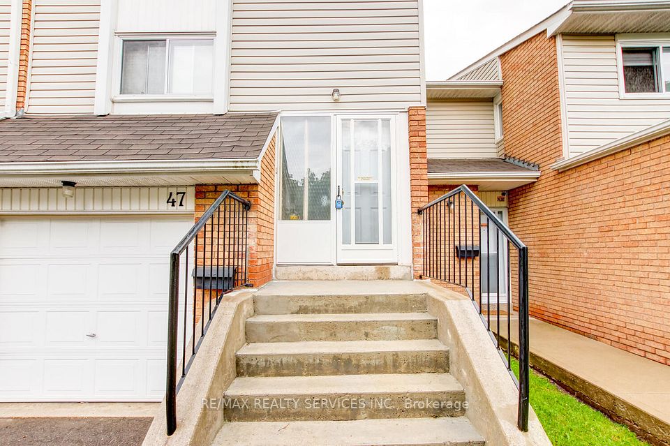 #93 - 47 Lincoln Court, Brampton, ON L6T 3Z2