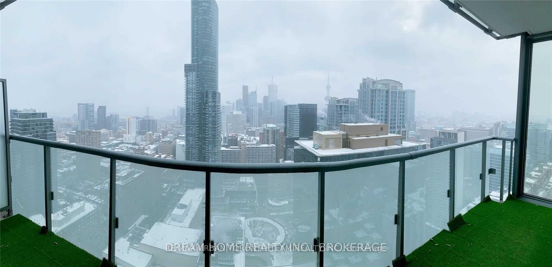 3 Bedrooms Condo at 15 Grenville, Toronto For sale
