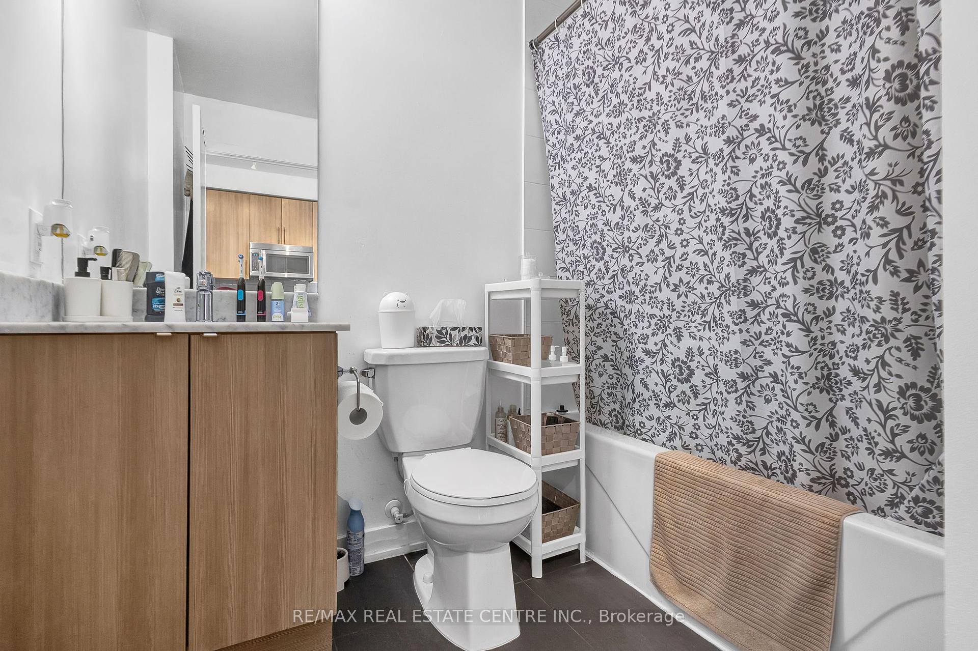 1 Bedroom Condo at 4099 Brickstone, Mississauga For sale