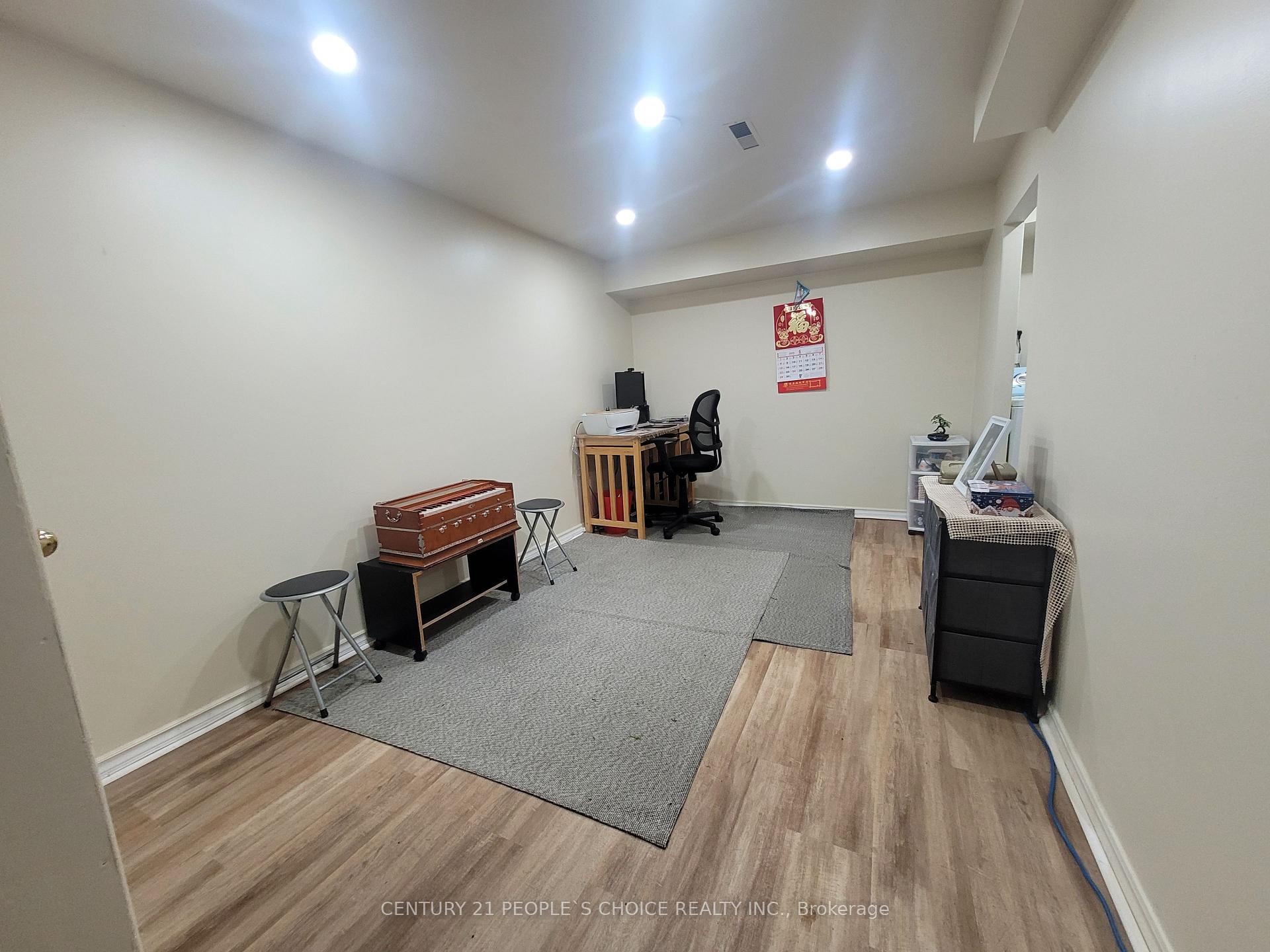 4 Bedrooms Condo at 96 Trailridge, Toronto For sale