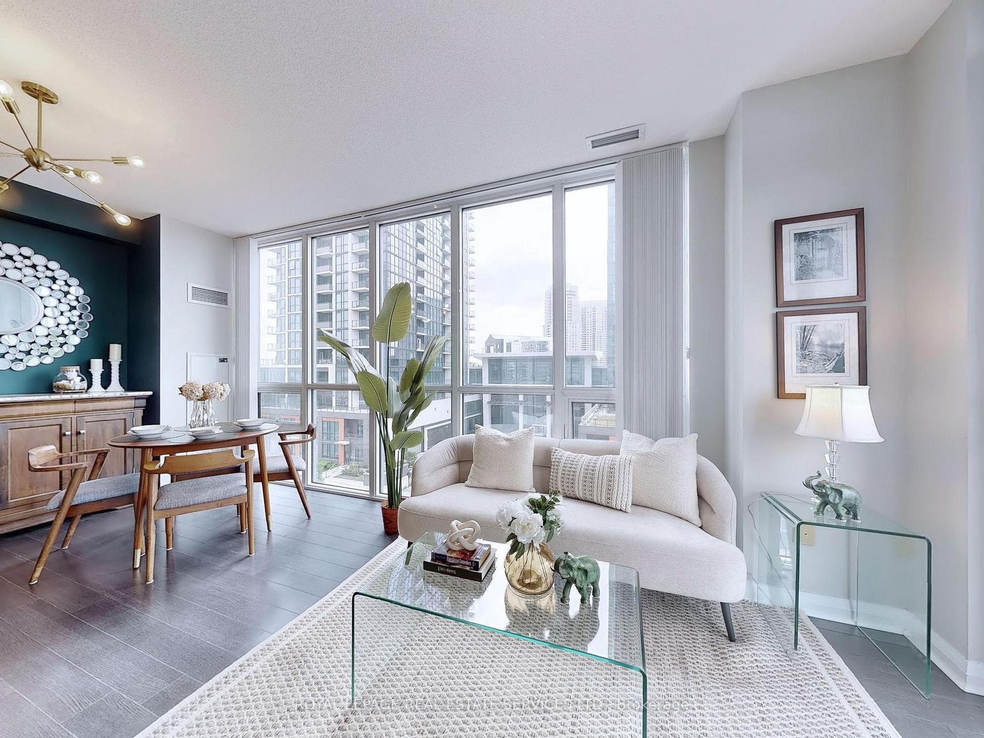 3 Bedrooms Condo at 5025 Four Springs, Mississauga For sale
