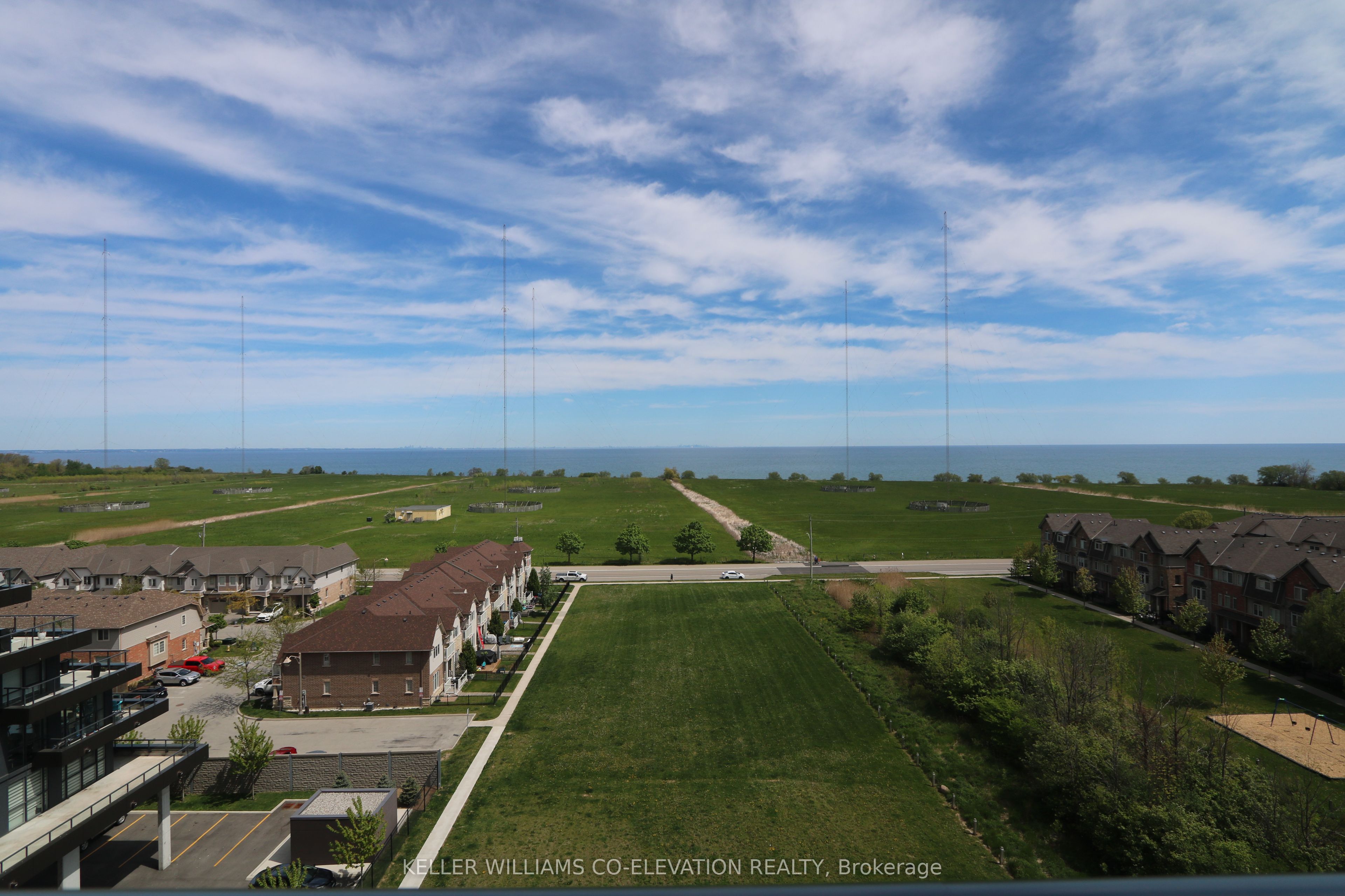 550 North Service Road, #814