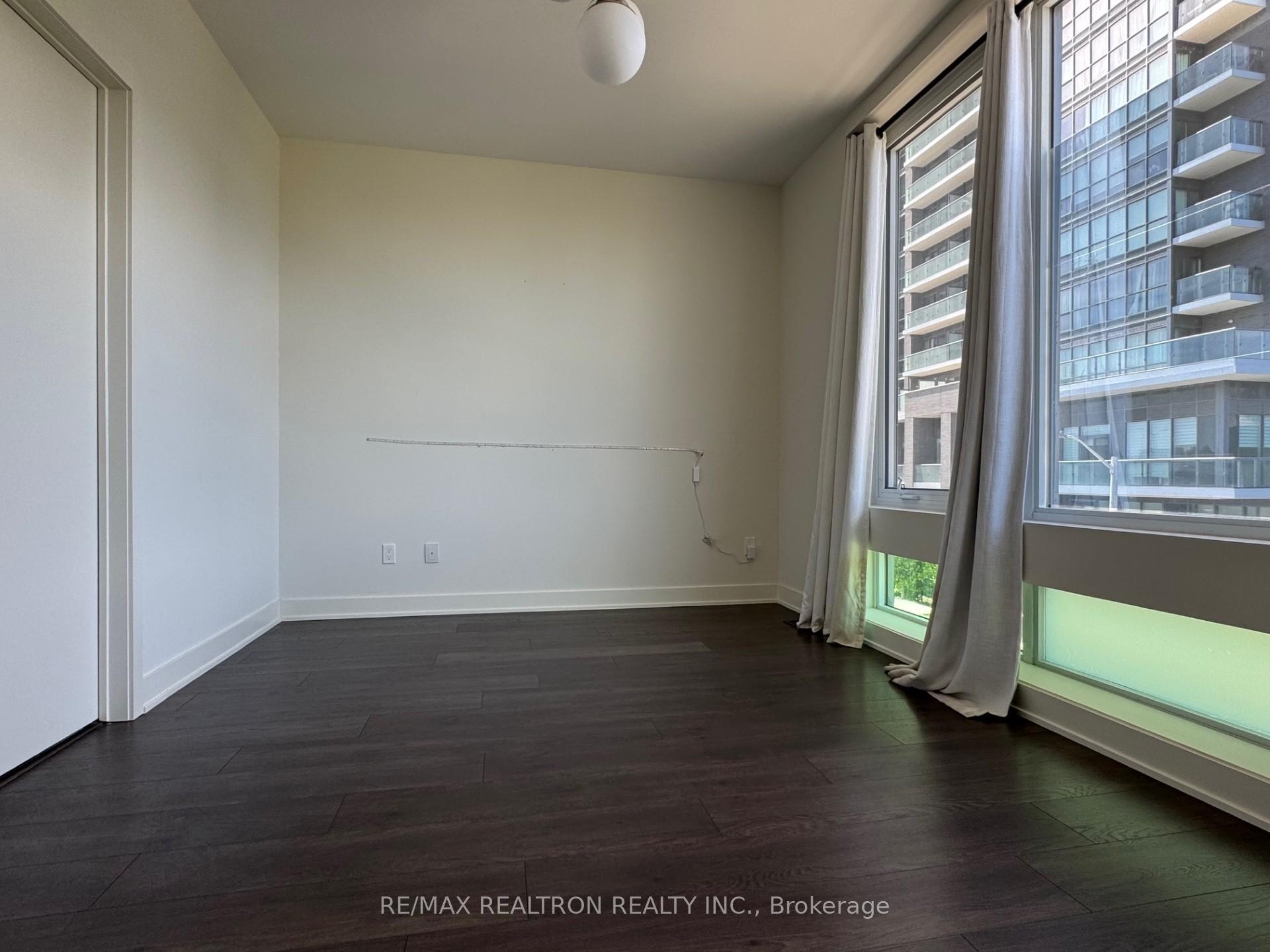 3 Bedrooms Condo at 25 Sonic, Toronto For sale