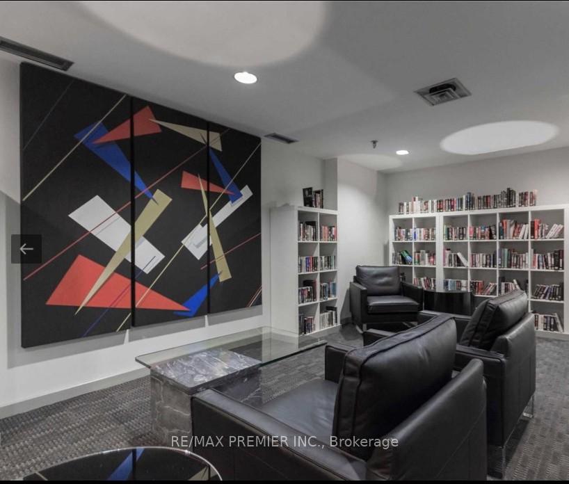 1 Bedroom Condo at 725 King,  Toronto For sale