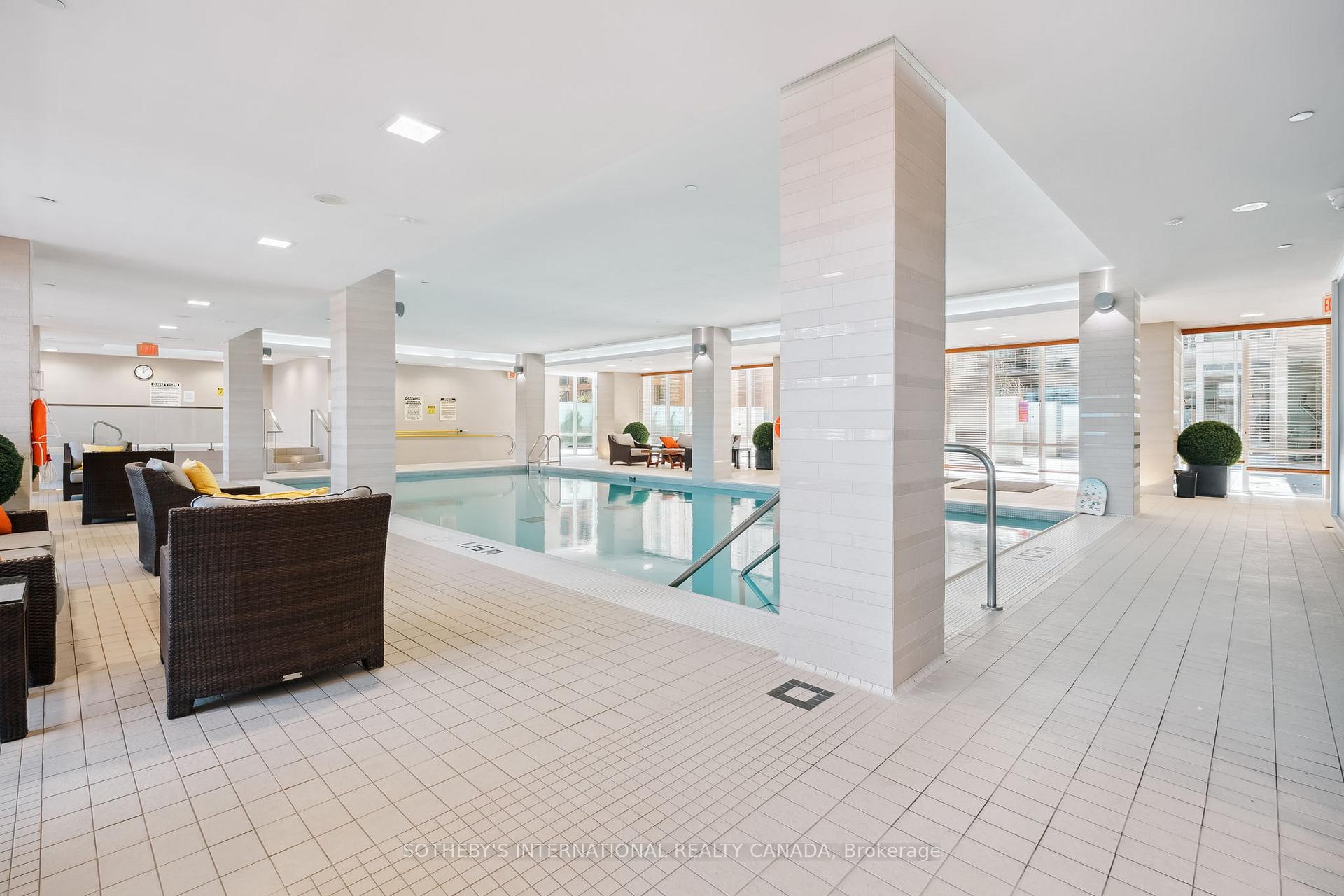 3 Bedrooms Condo at 1 Bedford, Toronto For sale