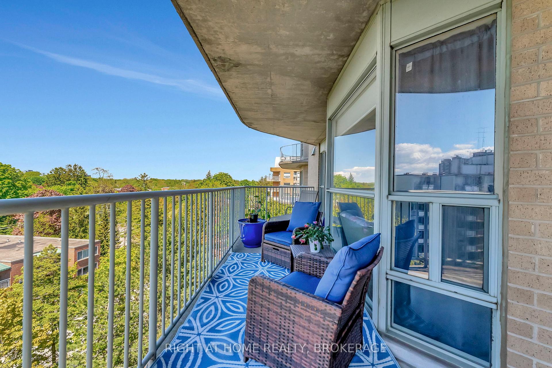 1 Bedroom Condo at 2190 Lakeshore, Burlington For sale