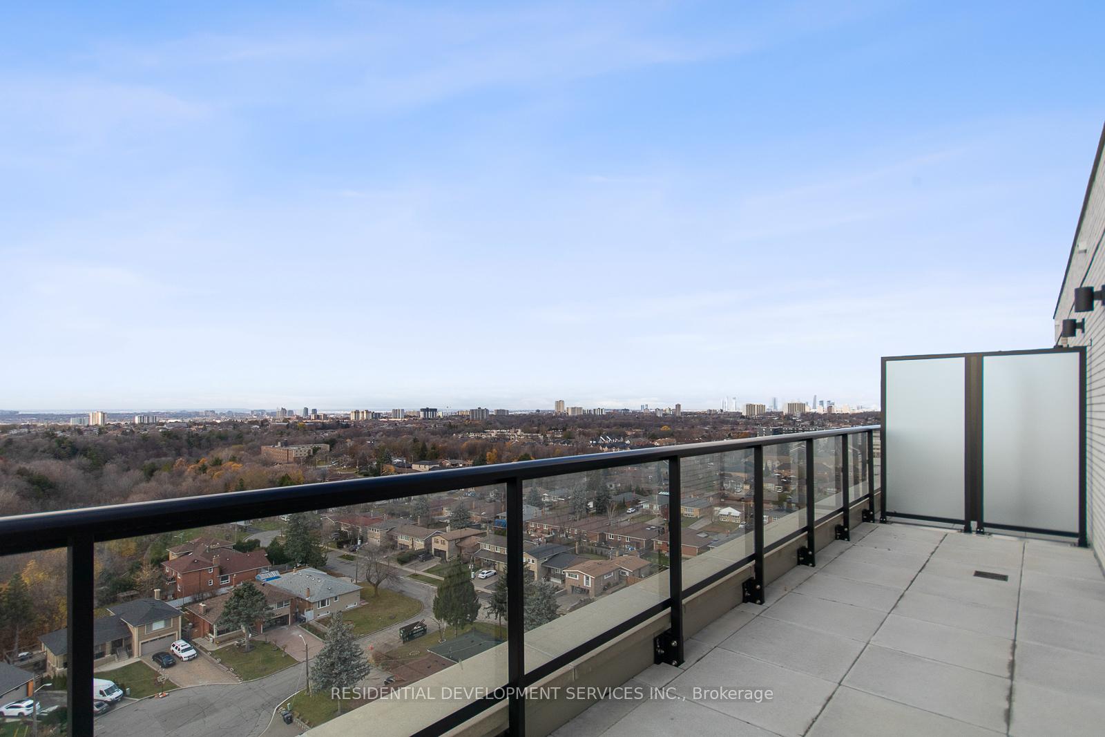 3 Bedrooms Condo at 3100 Keele,  Toronto For sale