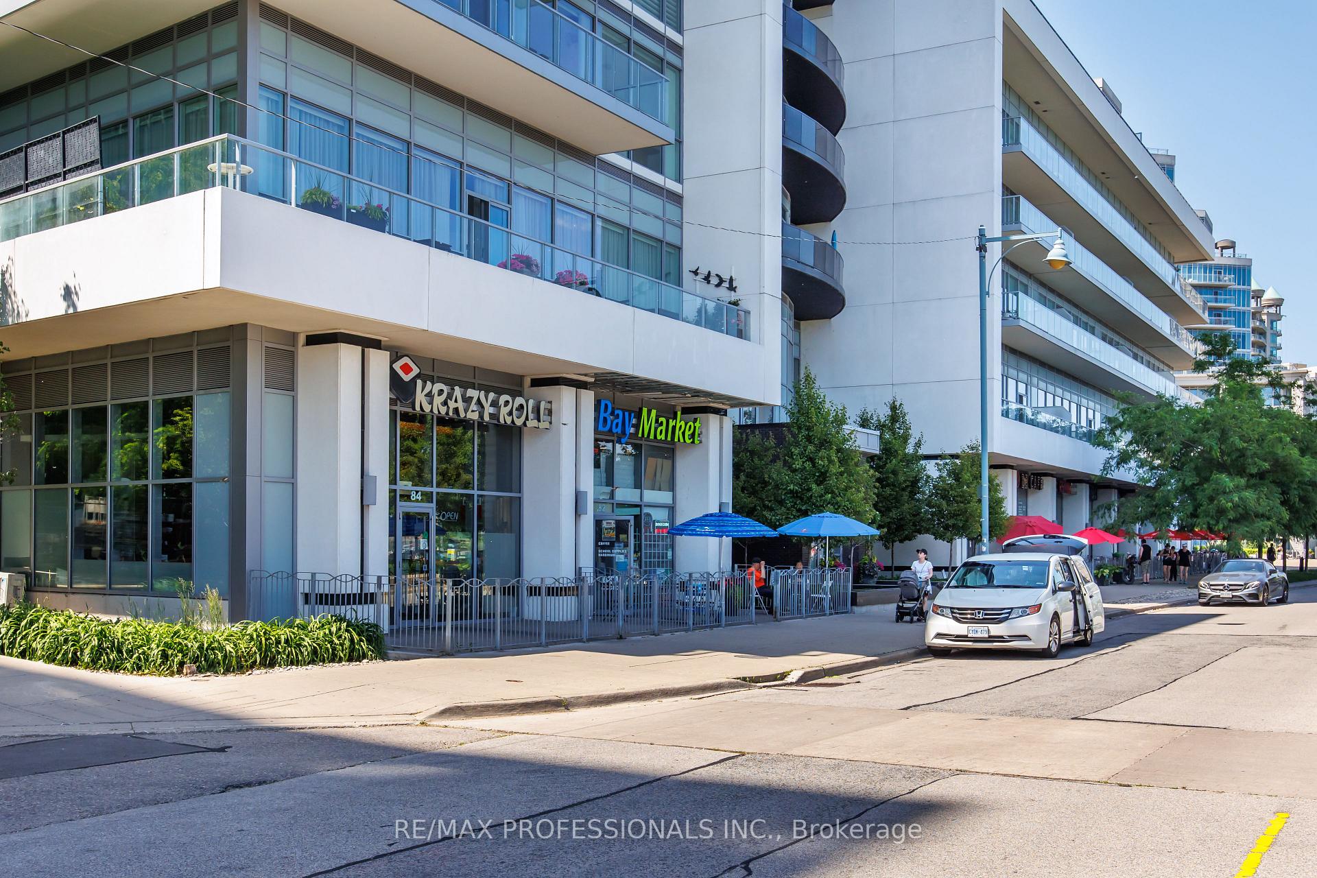 2 Bedrooms Condo at 20 Shore Breeze, Toronto For sale