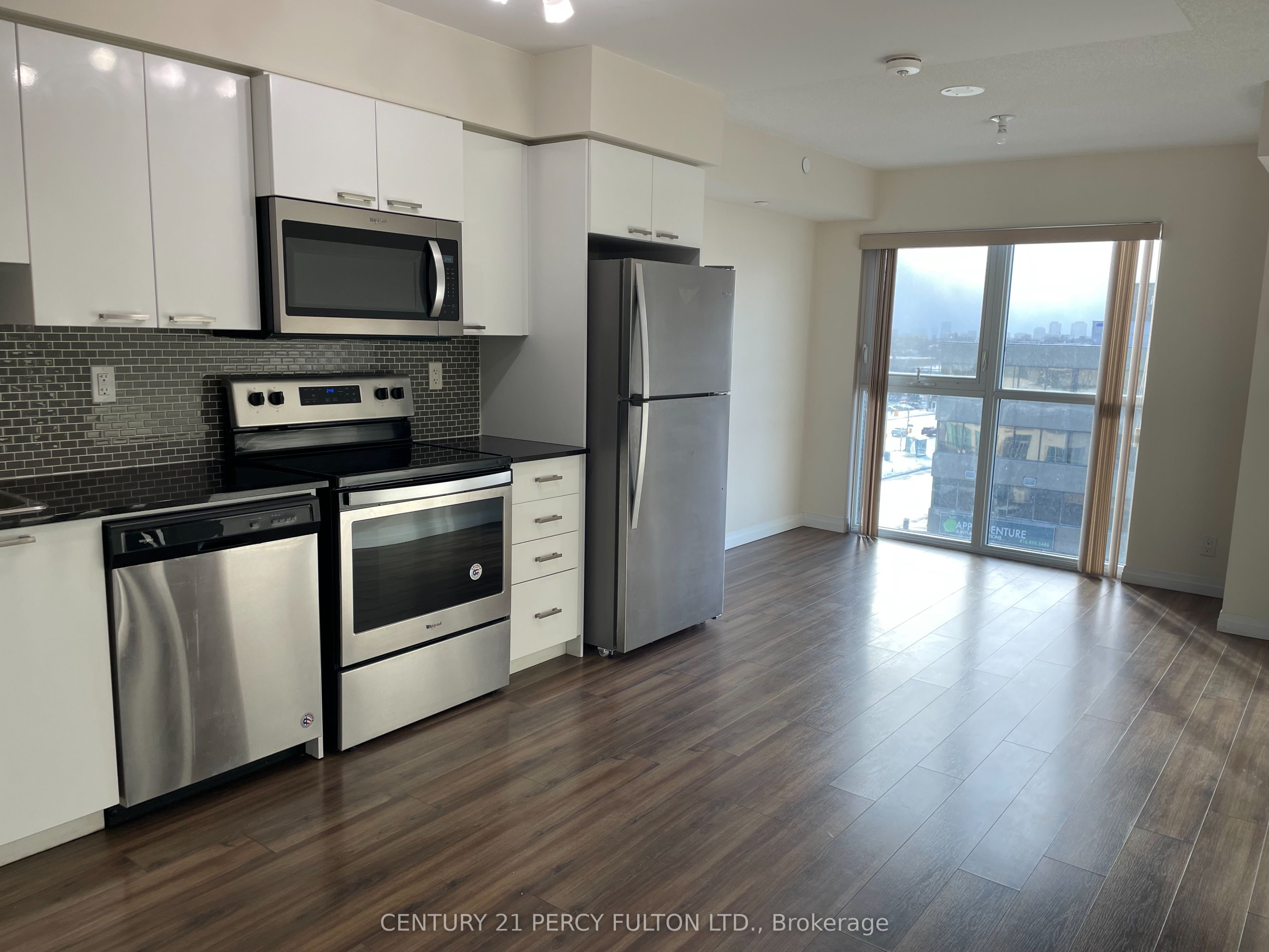 2150 Lawrence Avenue E, #606