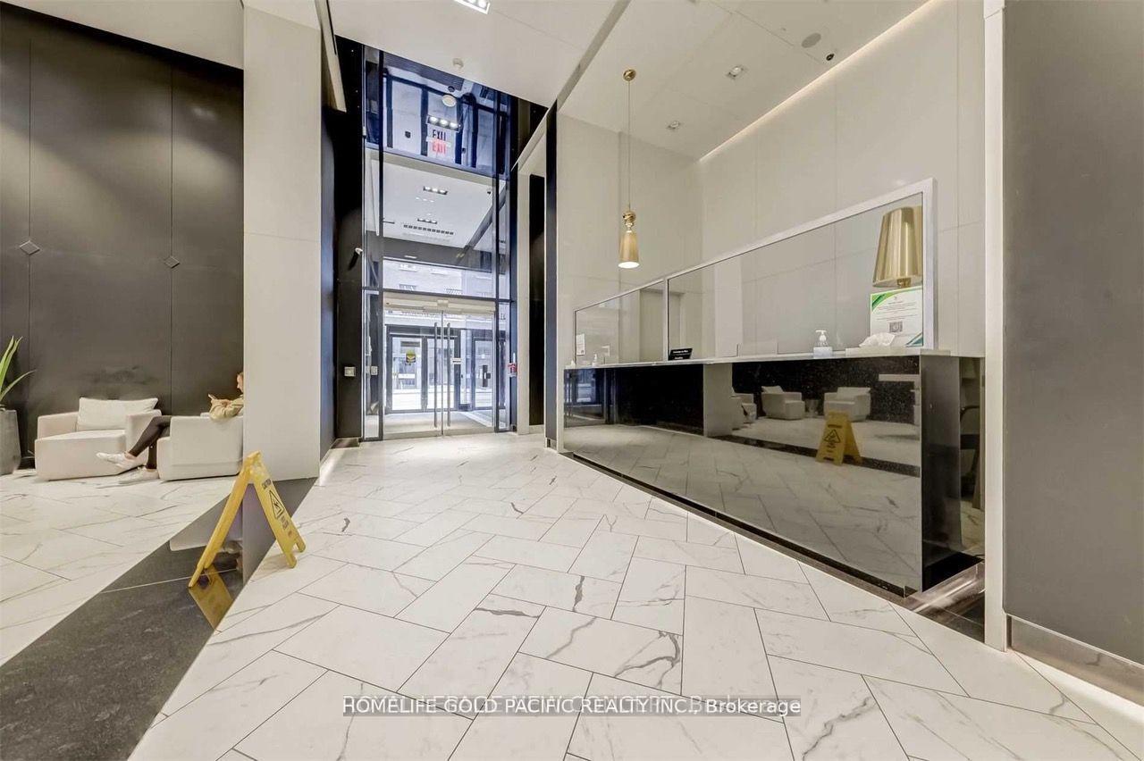 2 Bedrooms Condo at 87 Peter, Toronto For sale