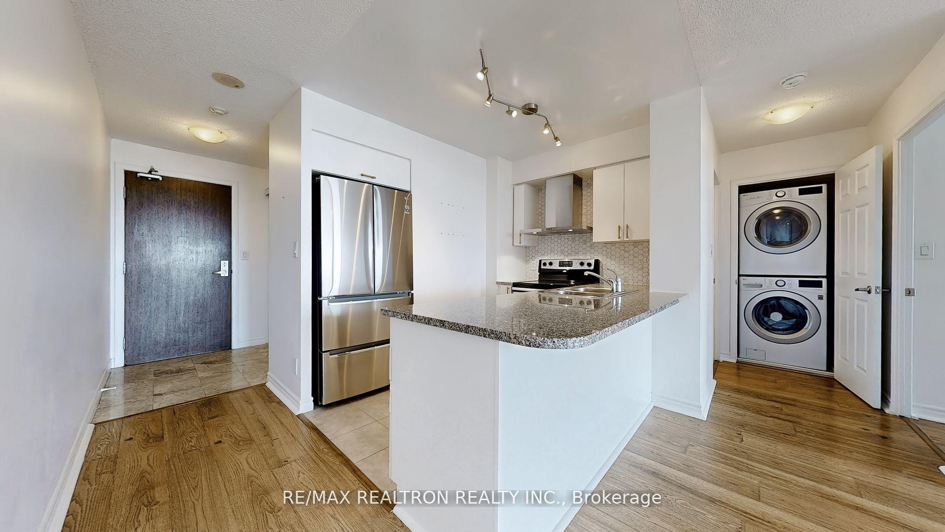 1 Bedroom Condo at 35 Hollywood, Toronto For sale