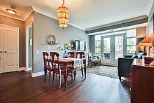 1 Bedroom Condo at 9 Burnhamthorpe, Toronto For sale