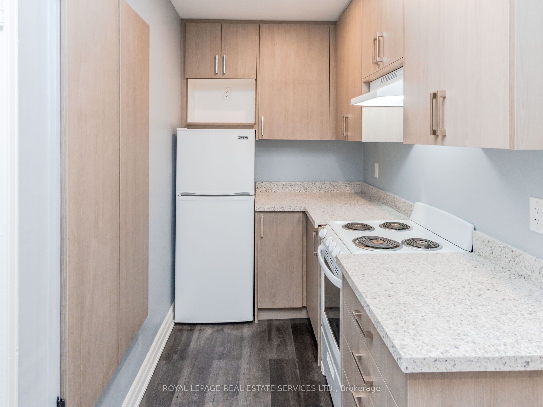 306 South Kingsway, #2