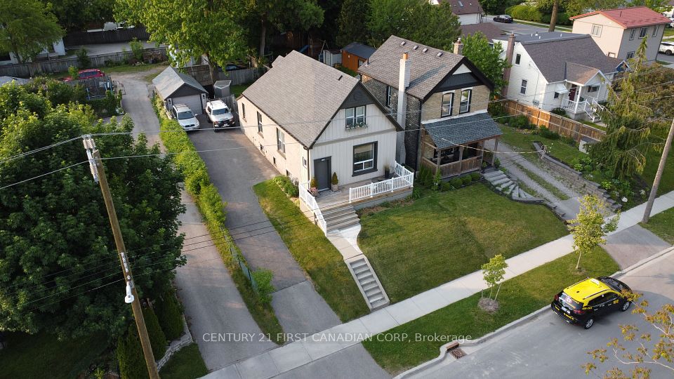 366 Salisbury Street, London East, ON N5Y 3B1