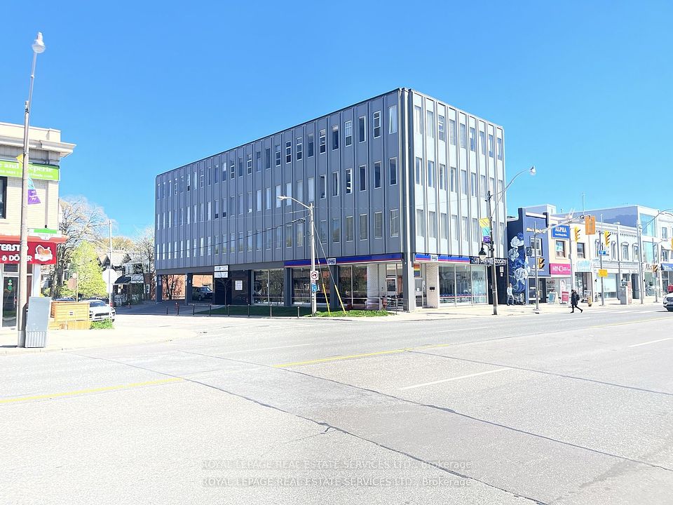 3335 Yonge