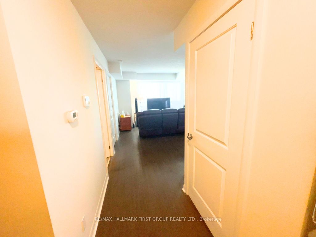75 Norman Bethune Avenue #422, Richmond Hill Beaver Creek Business Park