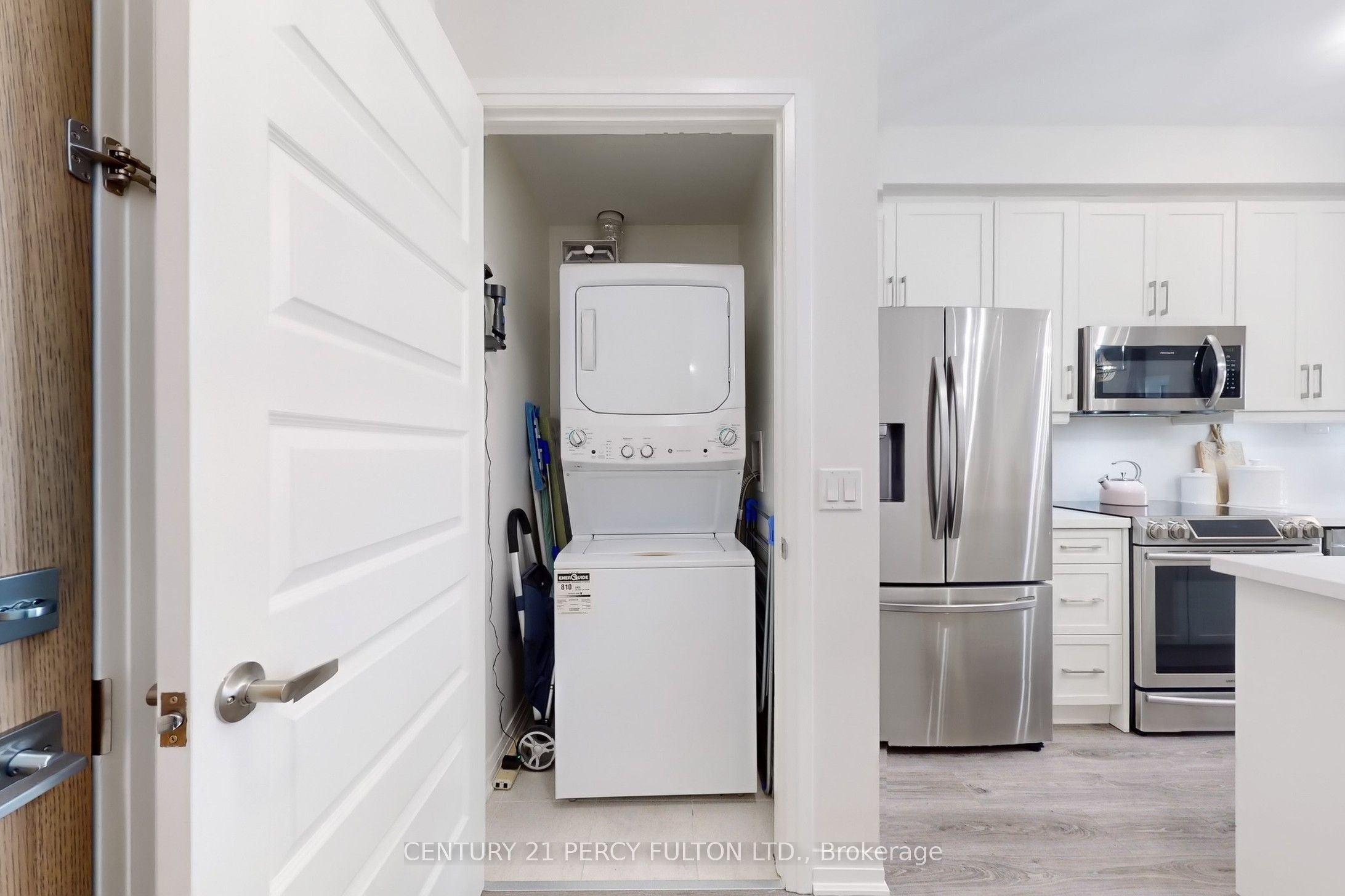 128 Grovewood Common, #320
