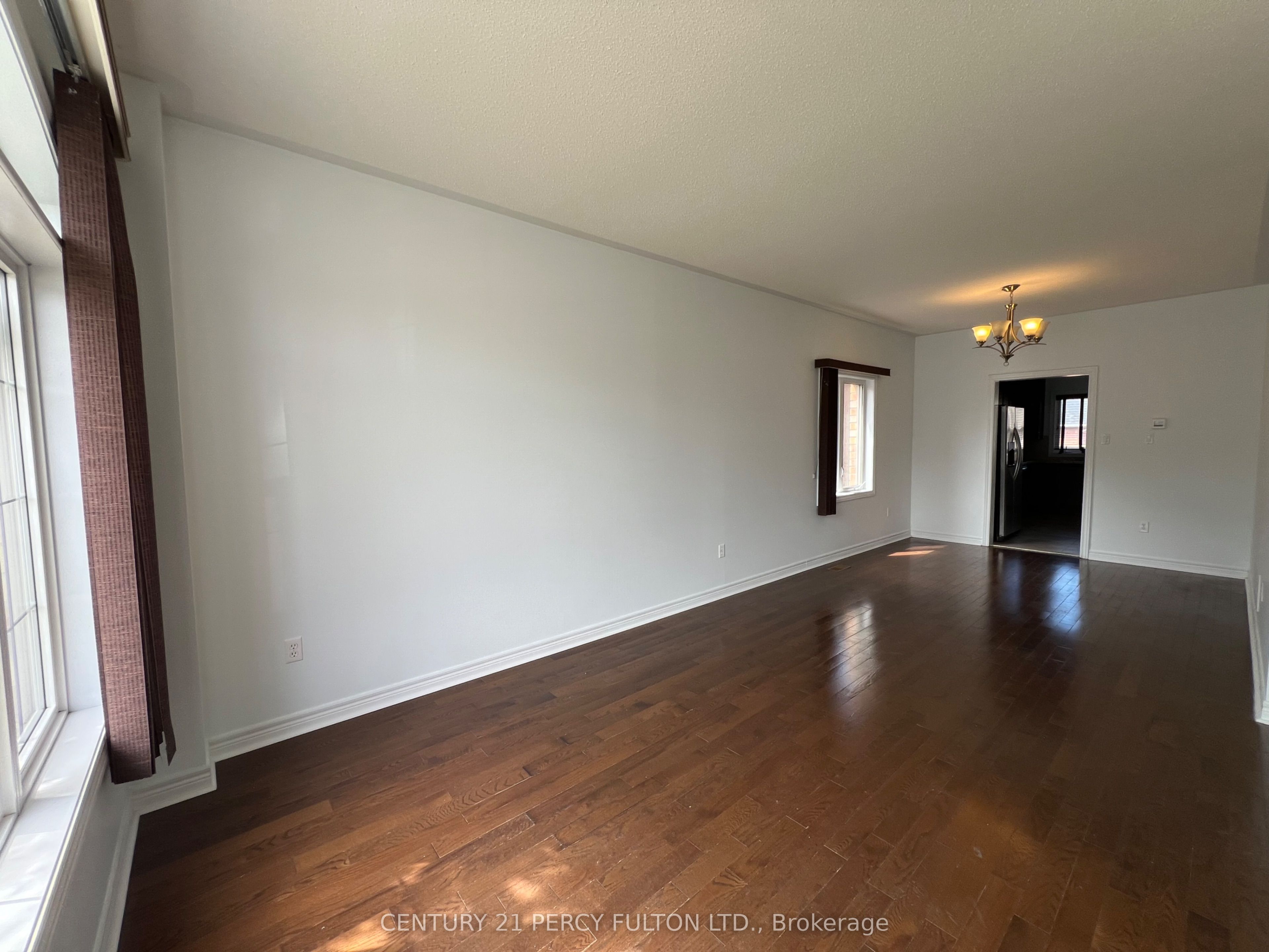 359 Woodspring Avenue