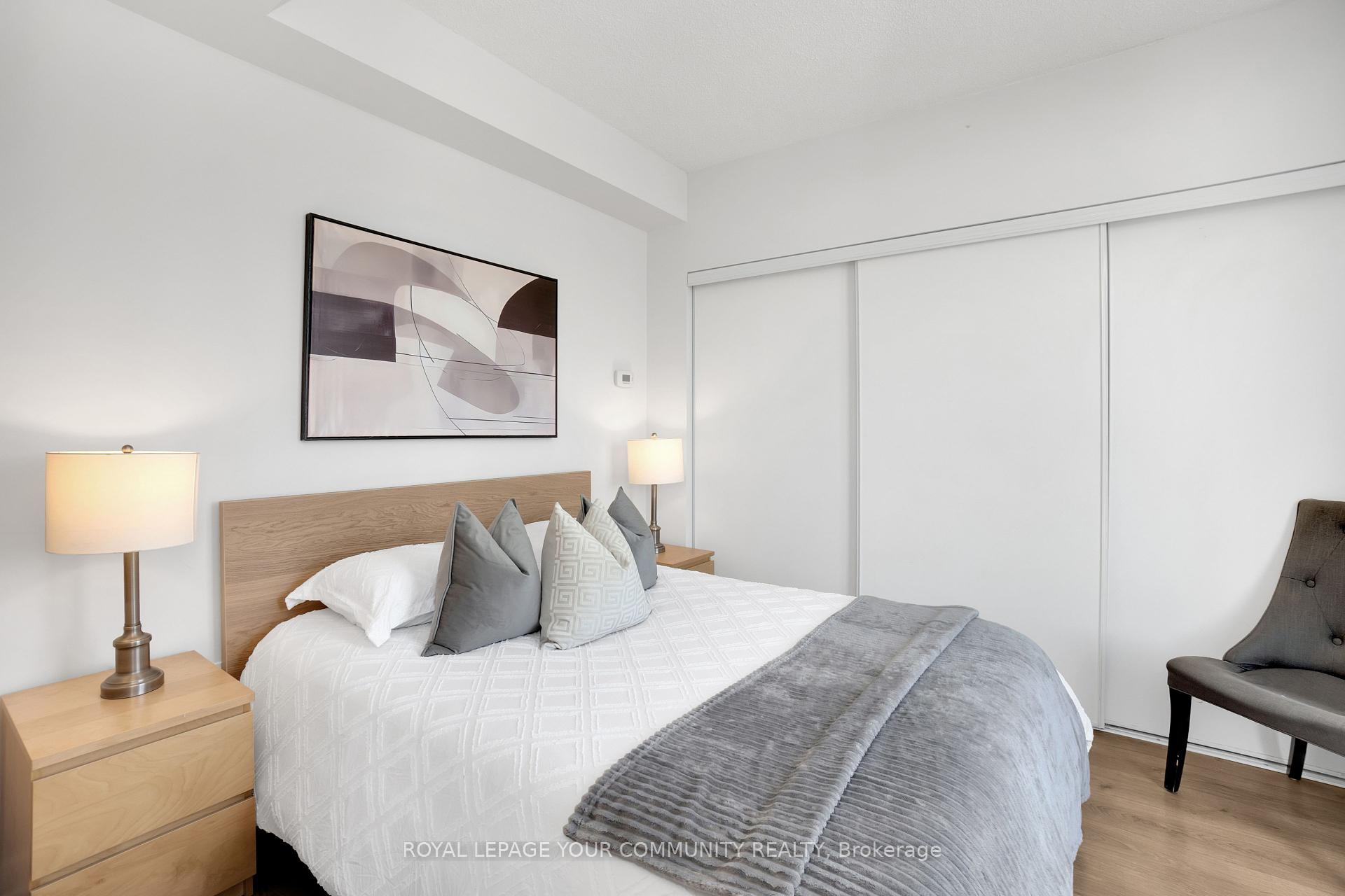 2 Bedrooms Condo at 775 King, Toronto For sale