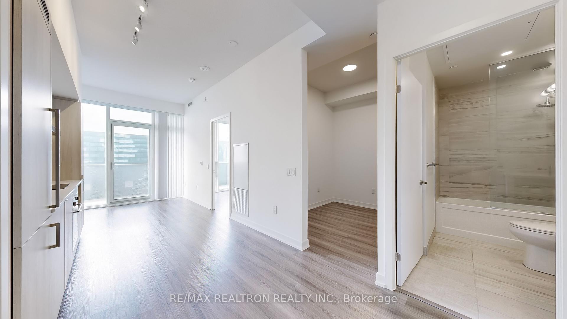 2 Bedrooms Condo at 138 Downes, Toronto For sale