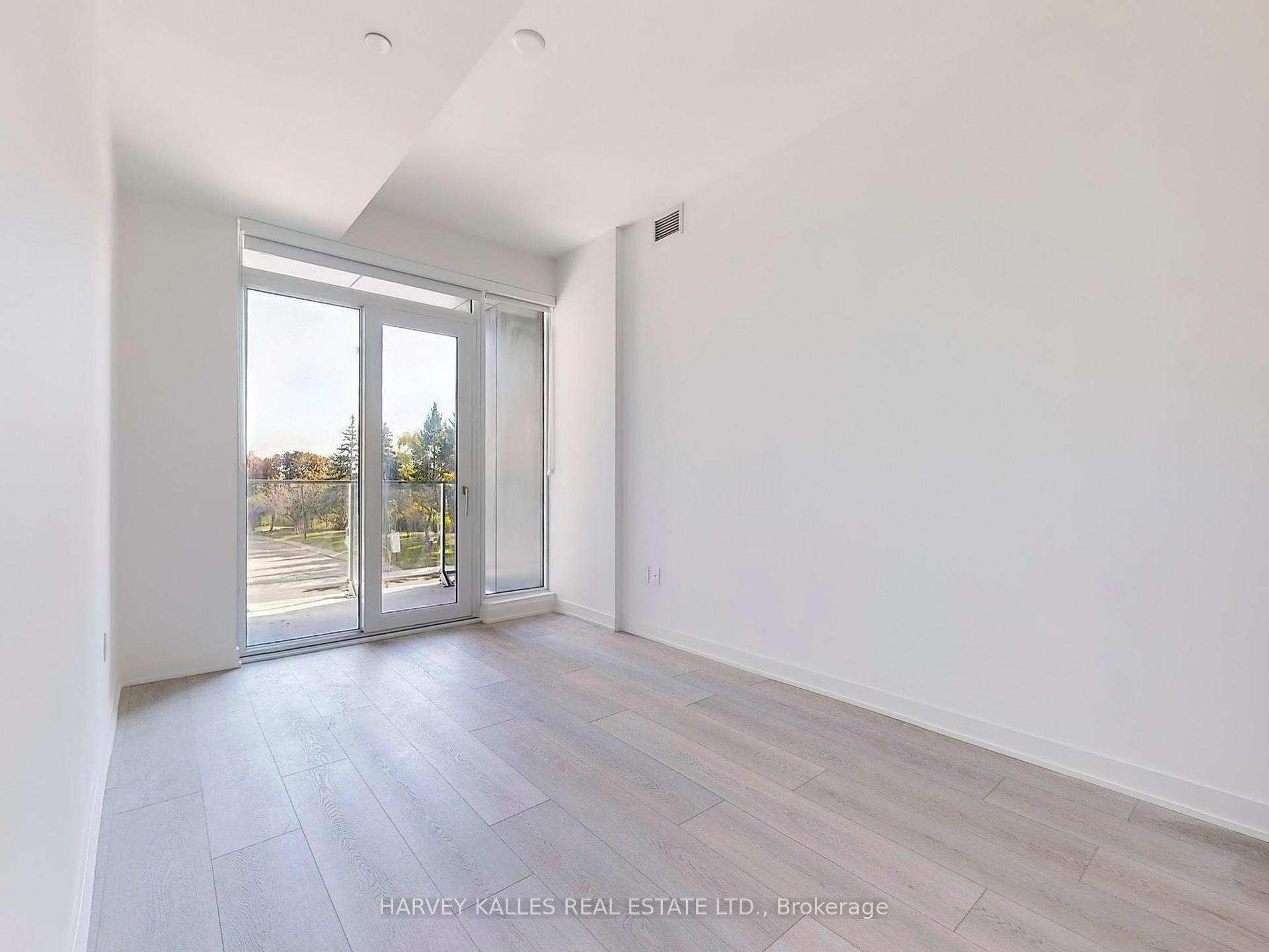3883 Quartz Road 118