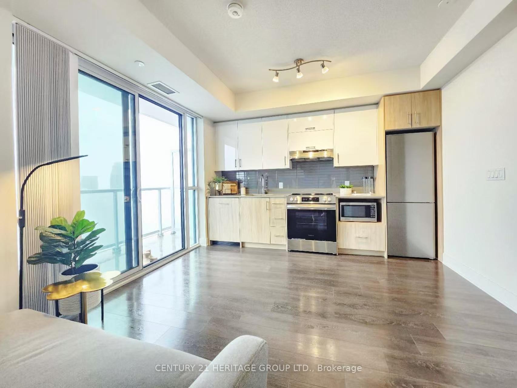 2 Bedrooms Condo at 188 Fairview Mall,  Toronto For sale