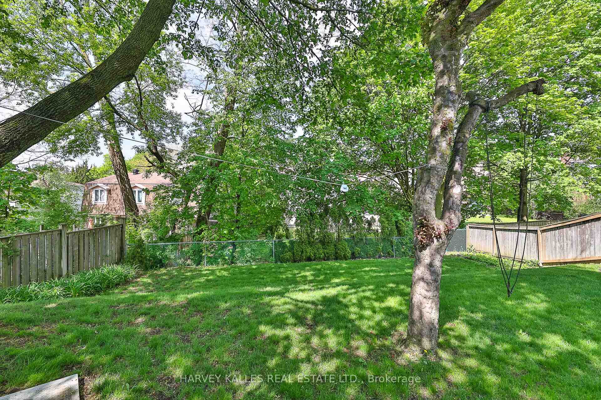 28 Waggoners Wells Lane
