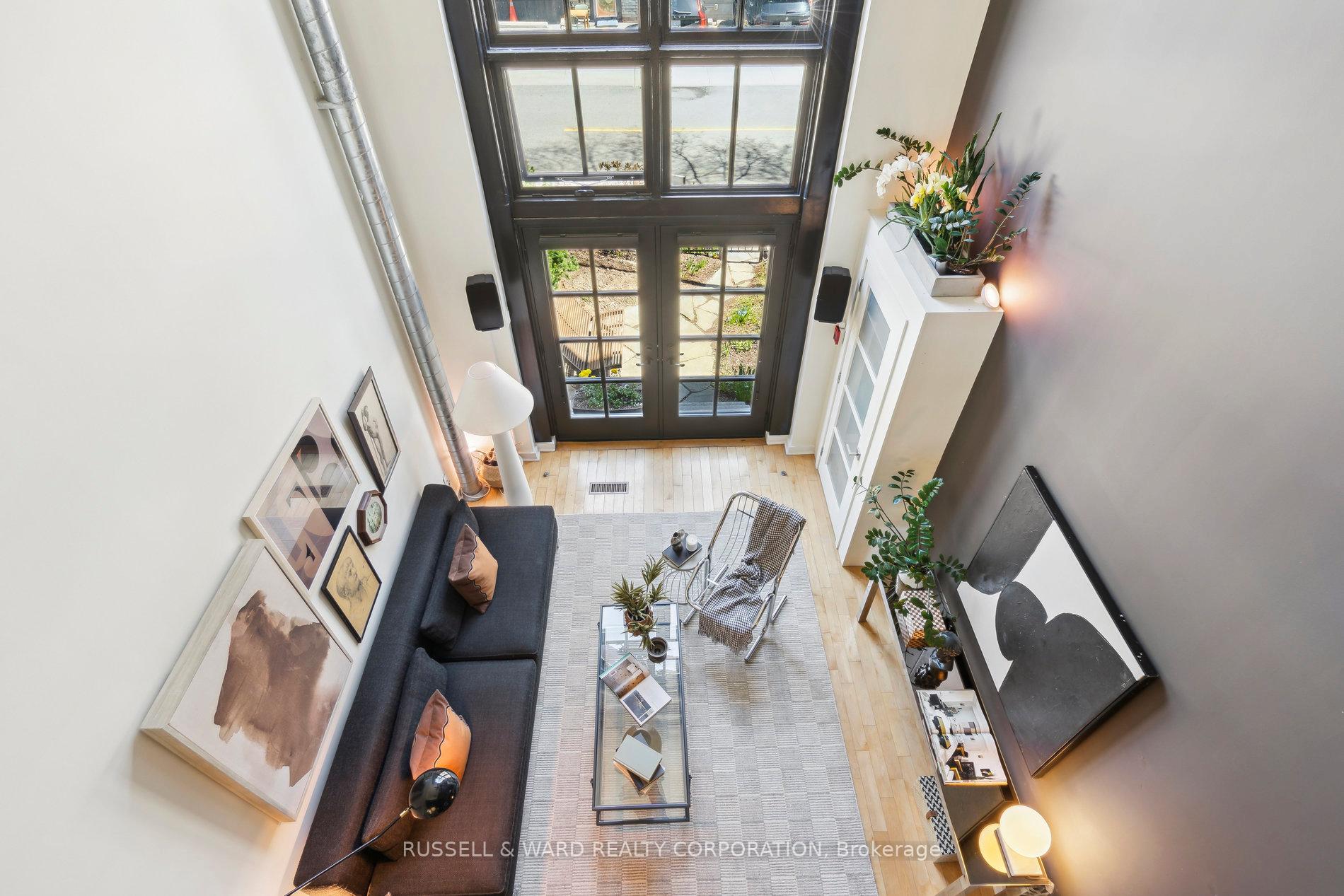 2 Bedrooms Condo at 394 Euclid,  Toronto For sale