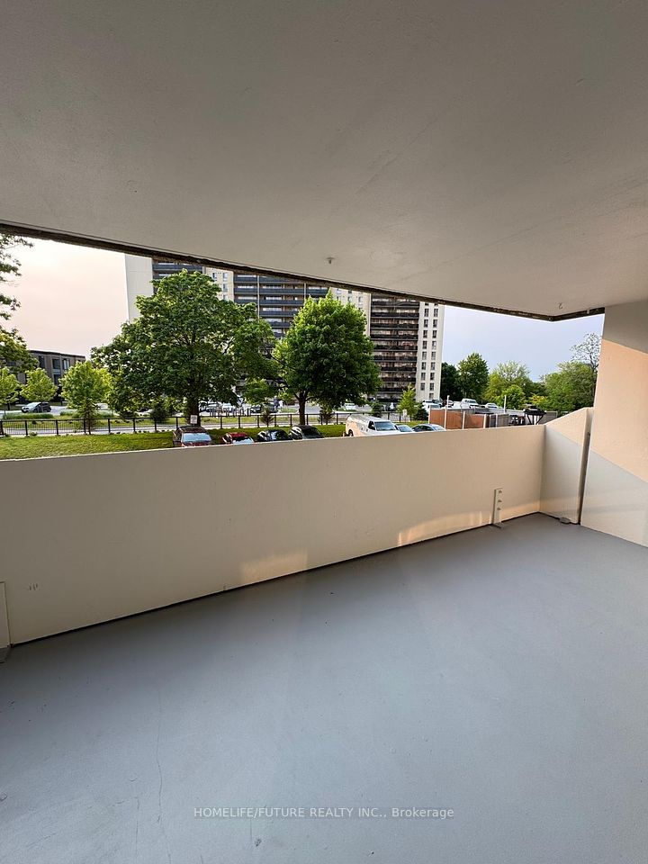 #210 - 120 Dundalk Drive, Toronto, ON M1P 4V9