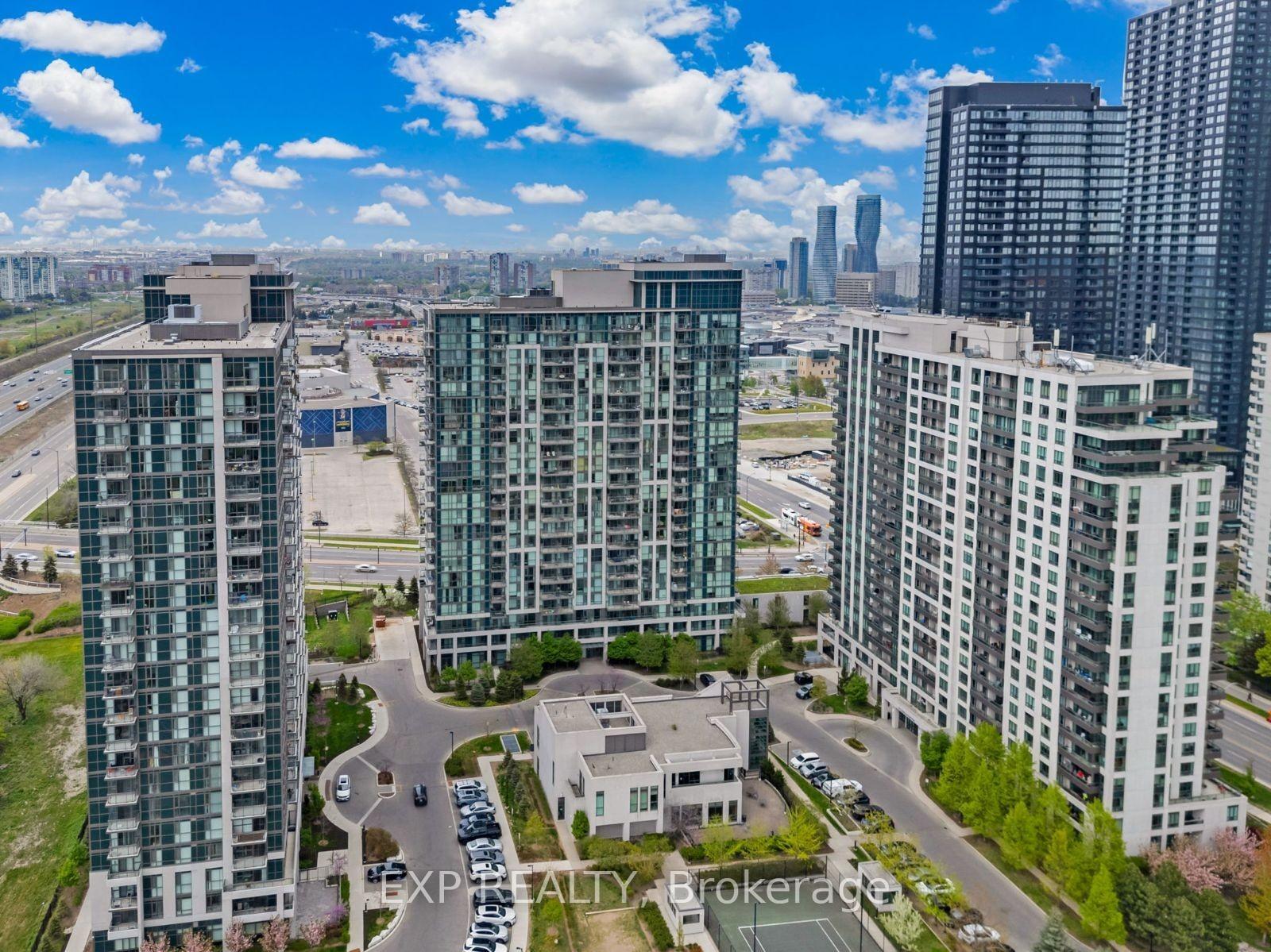 2 Bedrooms Condo at 339 Rathburn, Mississauga For sale