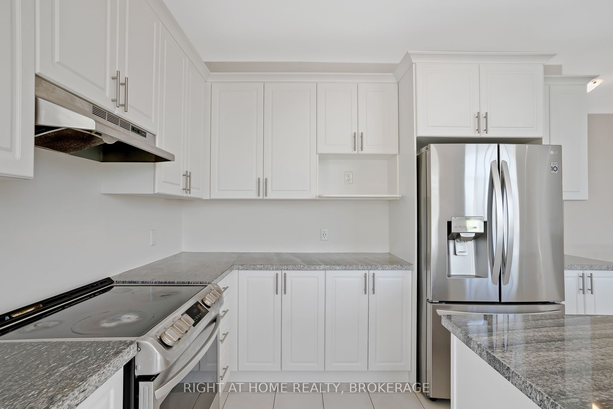 19 Robarts Drive