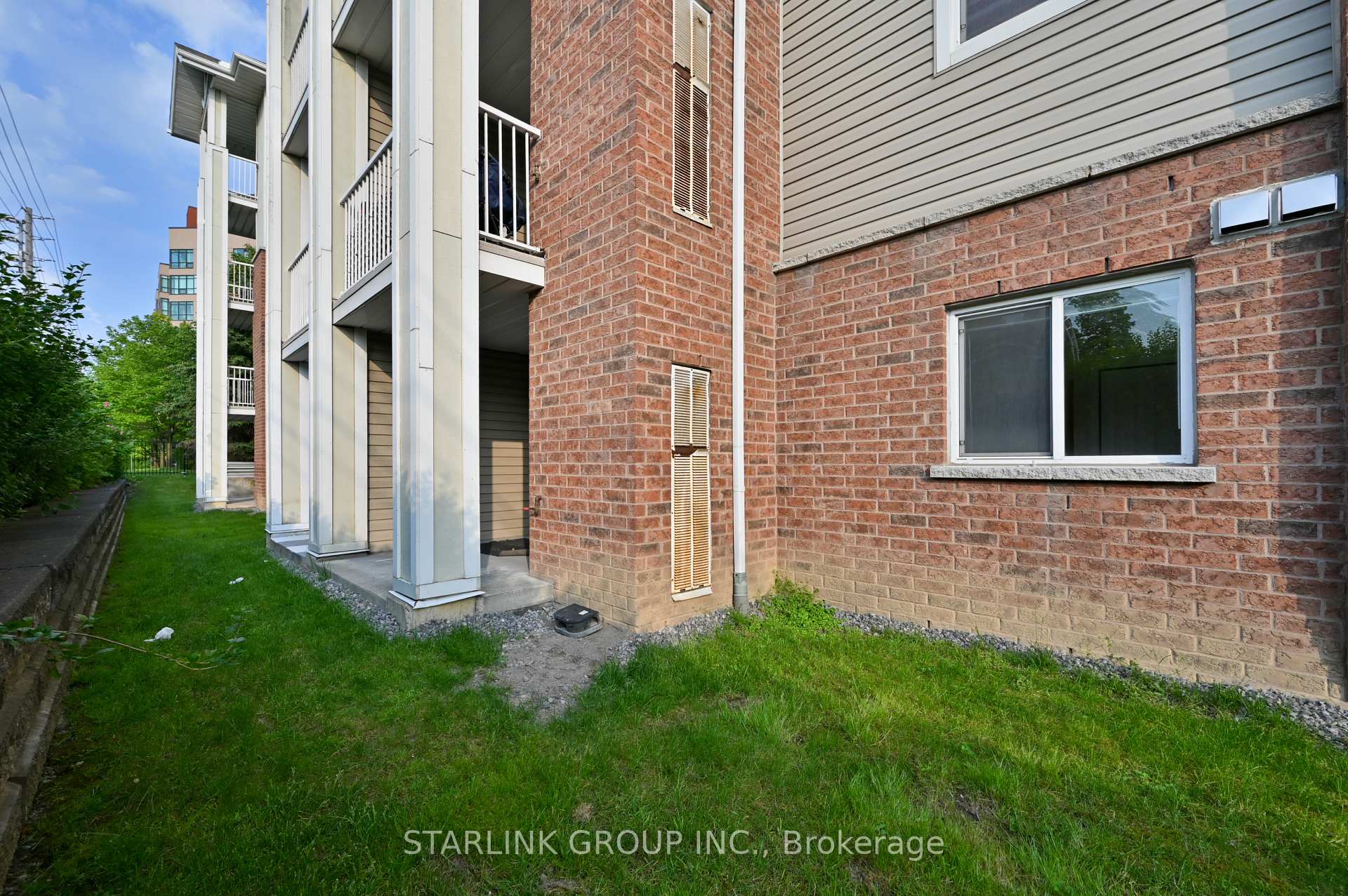 2 Bedrooms Condo at 5225 Finch, Toronto For sale