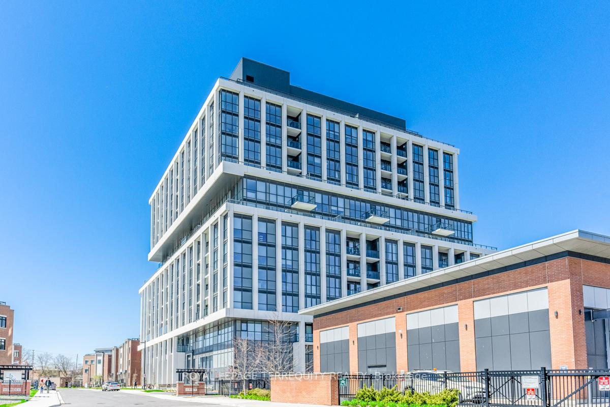 3 Bedrooms Condo at 1063 Douglas McCurdy Common, Mississauga For sale