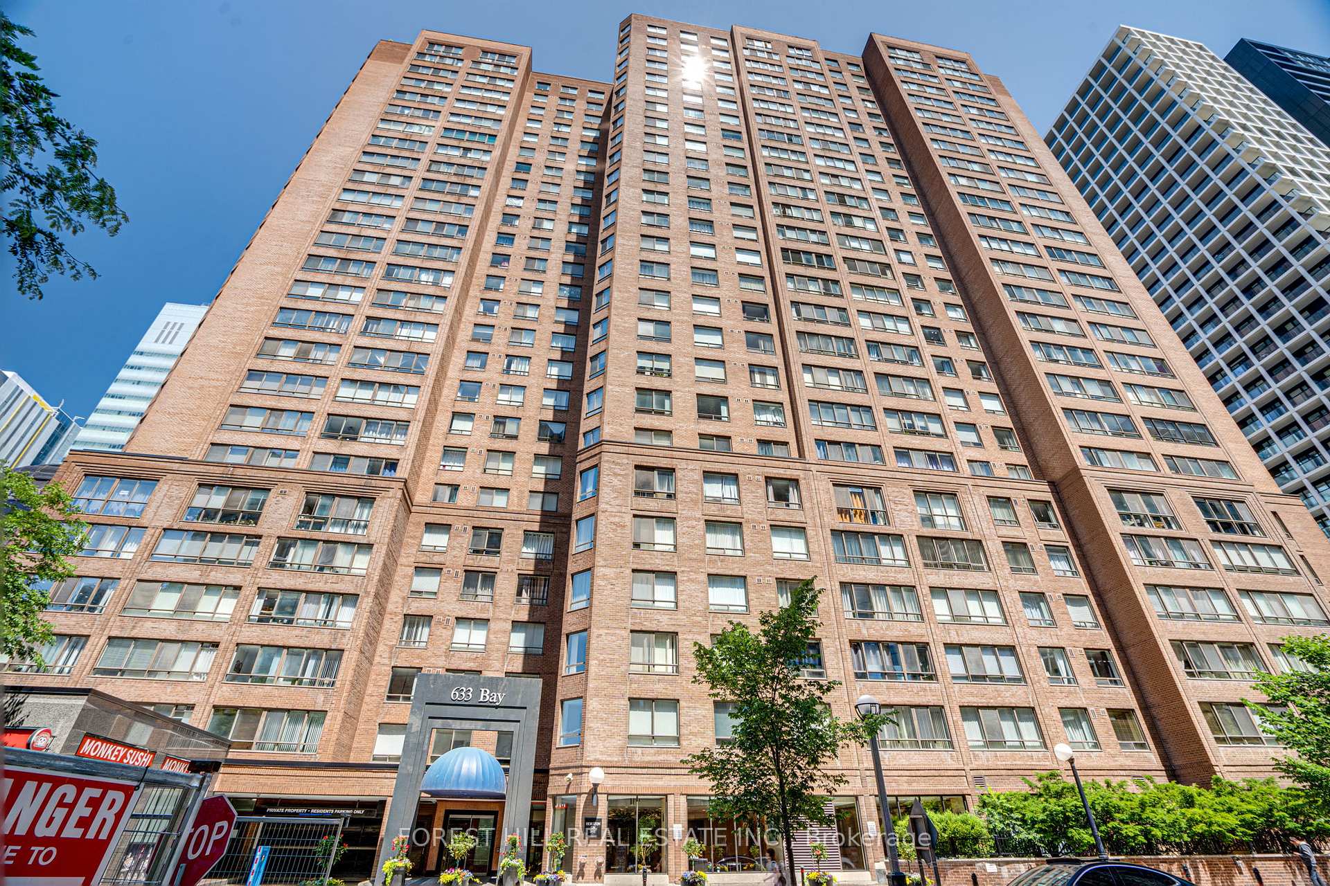 2 Bedrooms Condo at 633 Bay, Toronto For sale