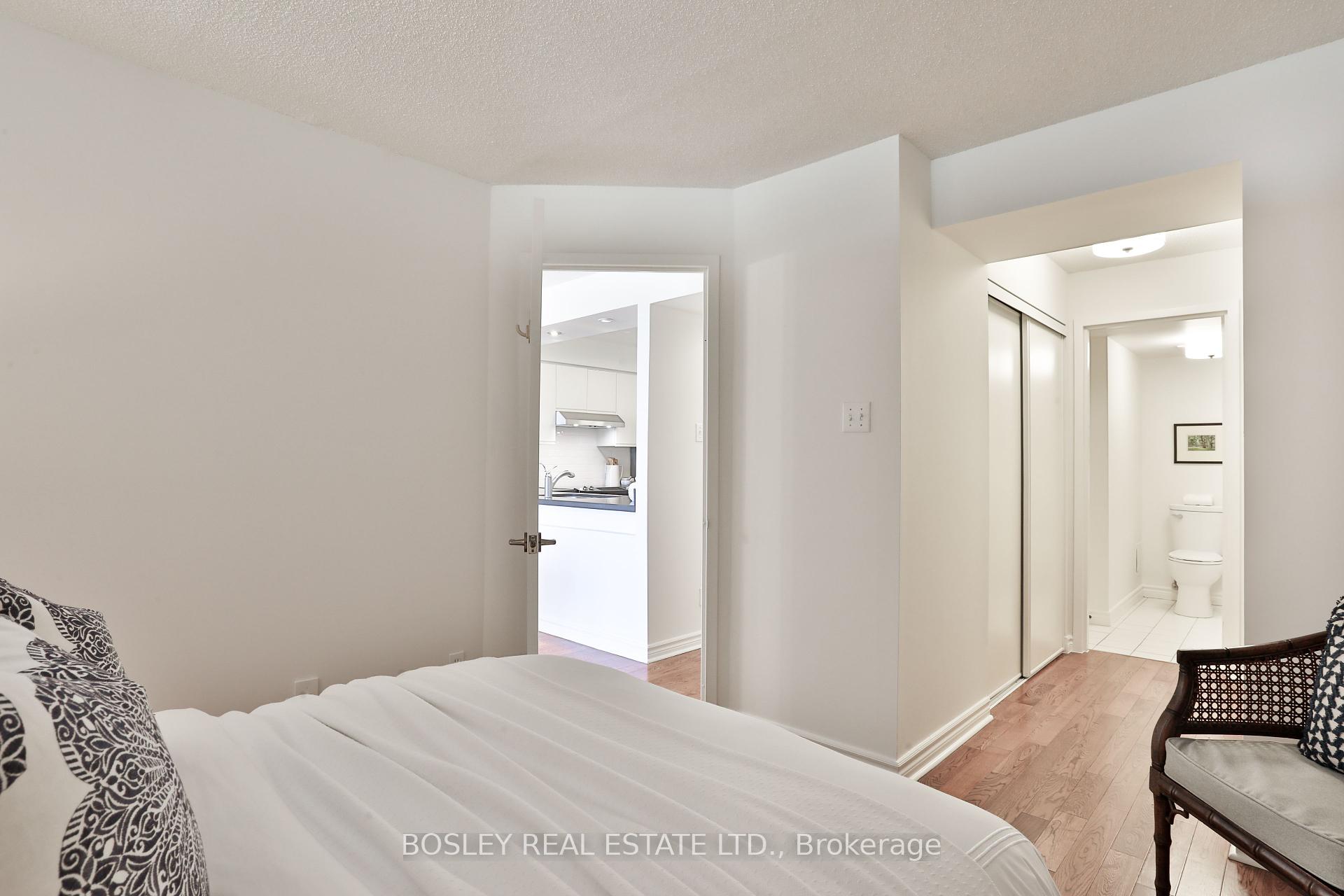 1 Bedroom Condo at 356 McRae, Toronto For sale