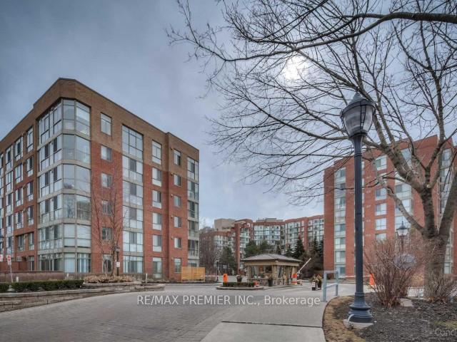2 Bedrooms Condo at 20 Southport,  Toronto For sale