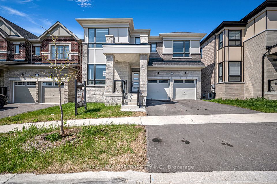 3038 Hollyberry