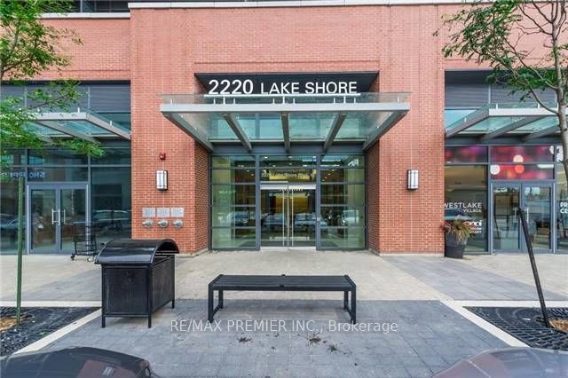 2220 Lakeshore Boulevard