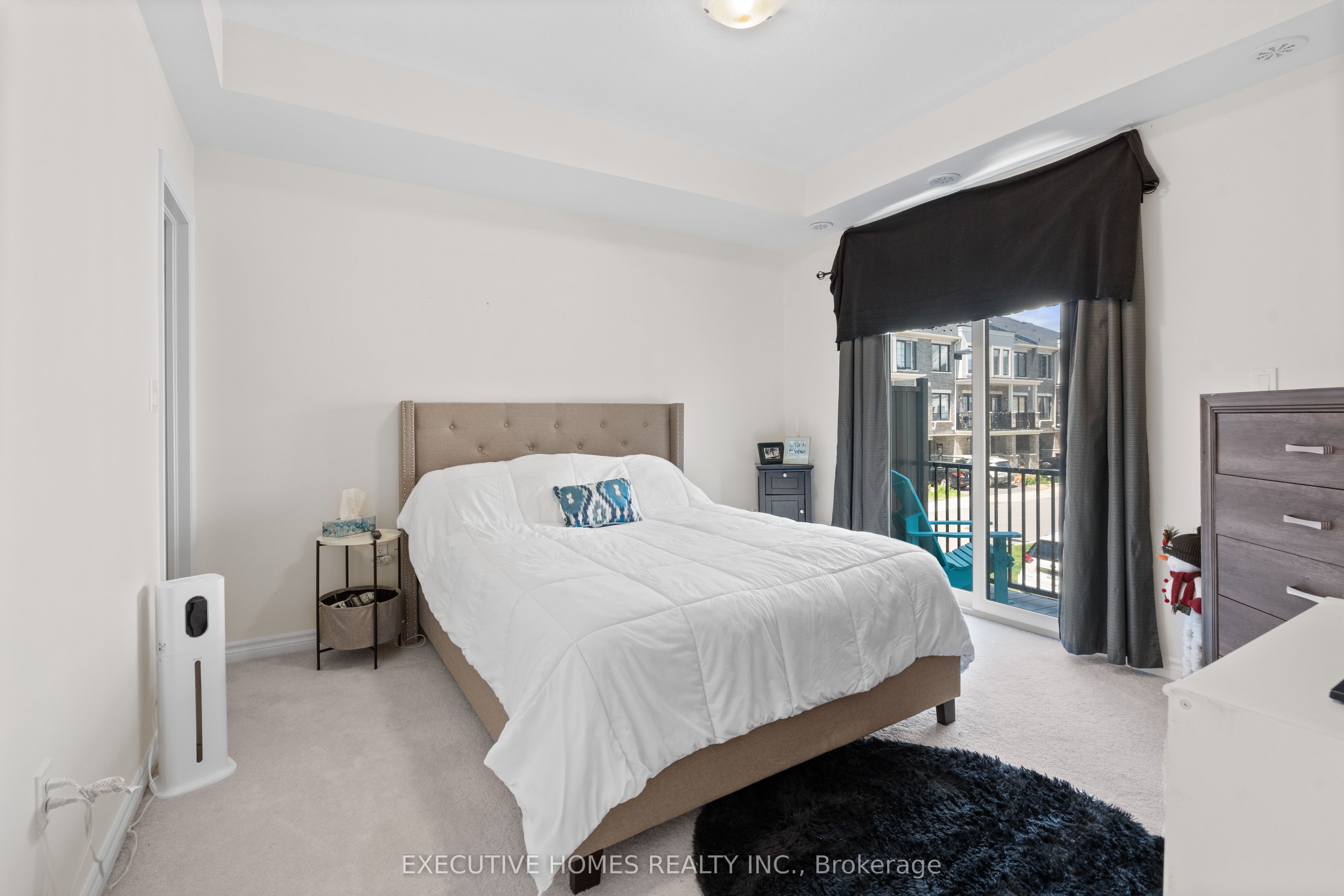 383 Dundas Street E, #74