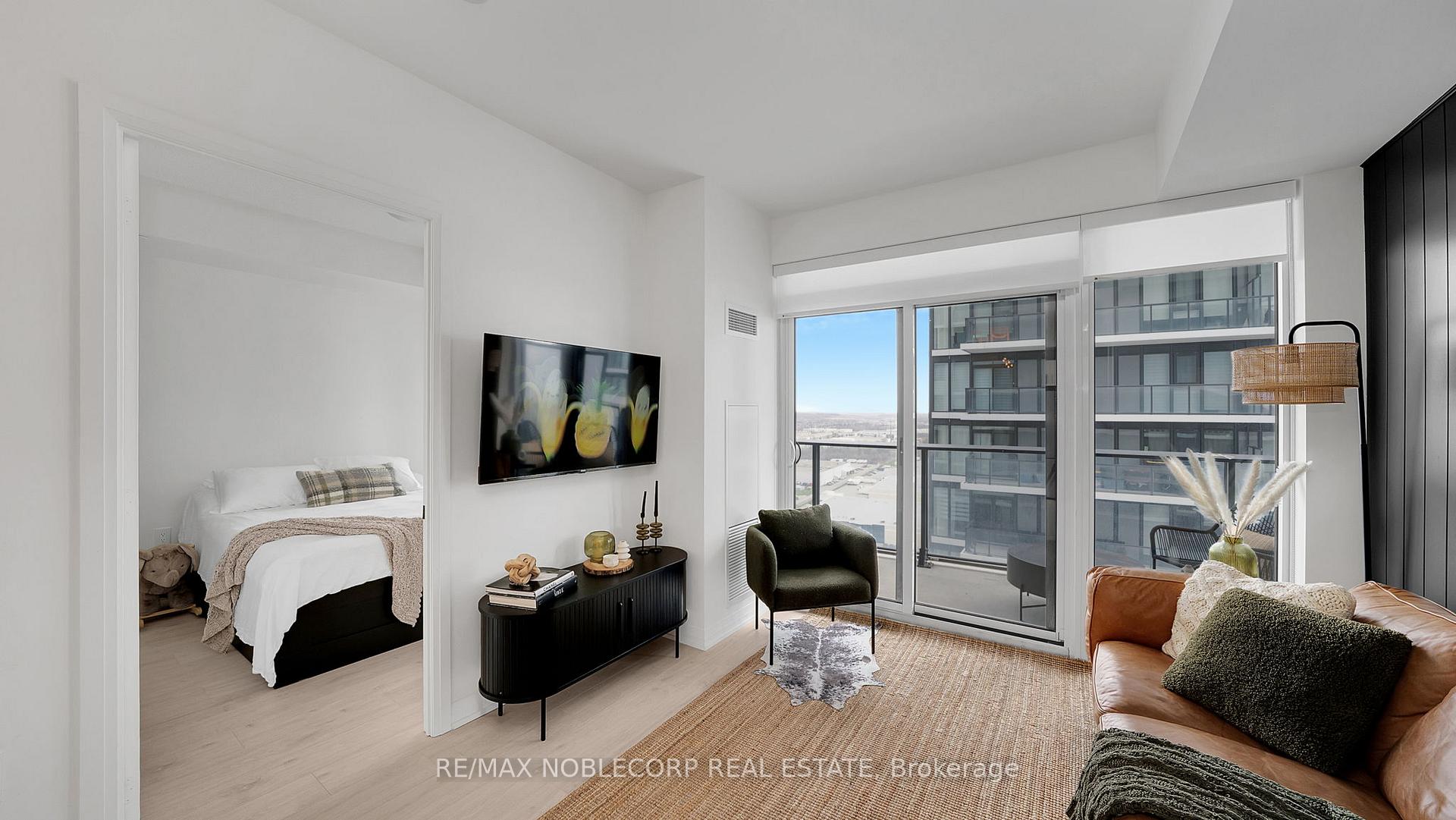 2 Bedrooms Condo at 9000 Jane, Vaughan For sale