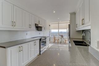 2 Bedrooms Condo at 175 Bamburgh, Toronto For sale