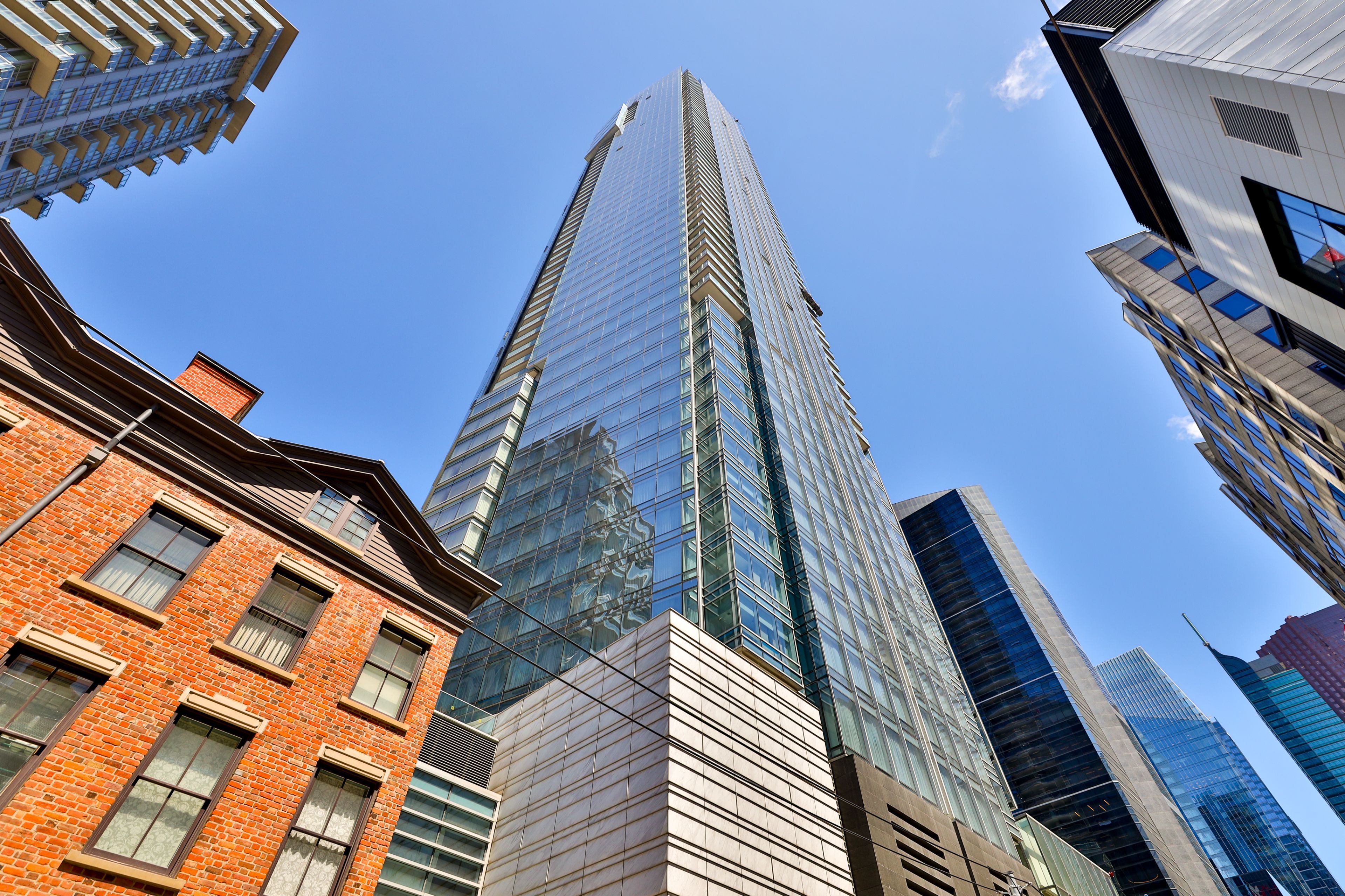180 University Avenue 3808