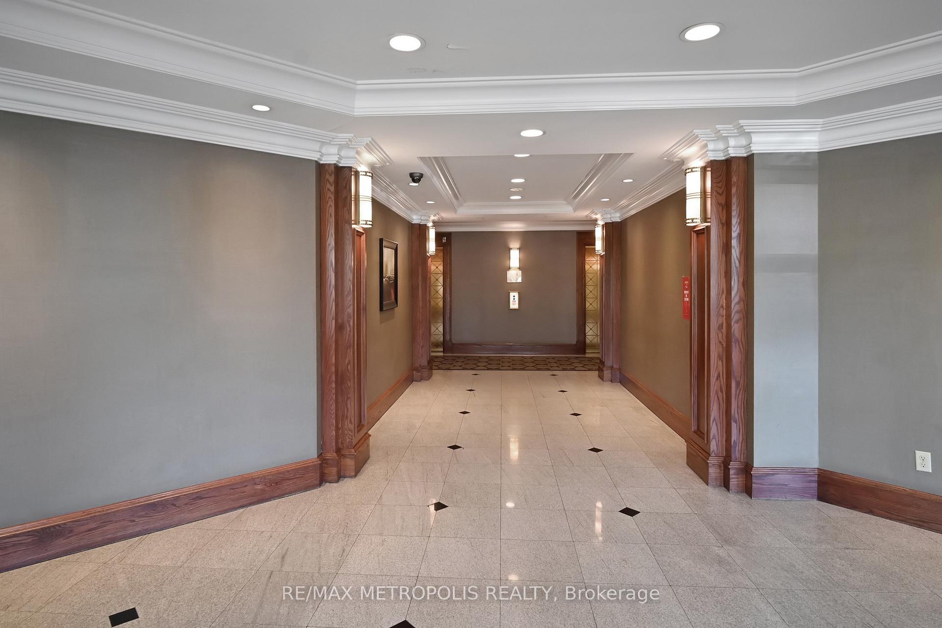 1 Bedroom Condo at 28 Pemberton,  Toronto For sale