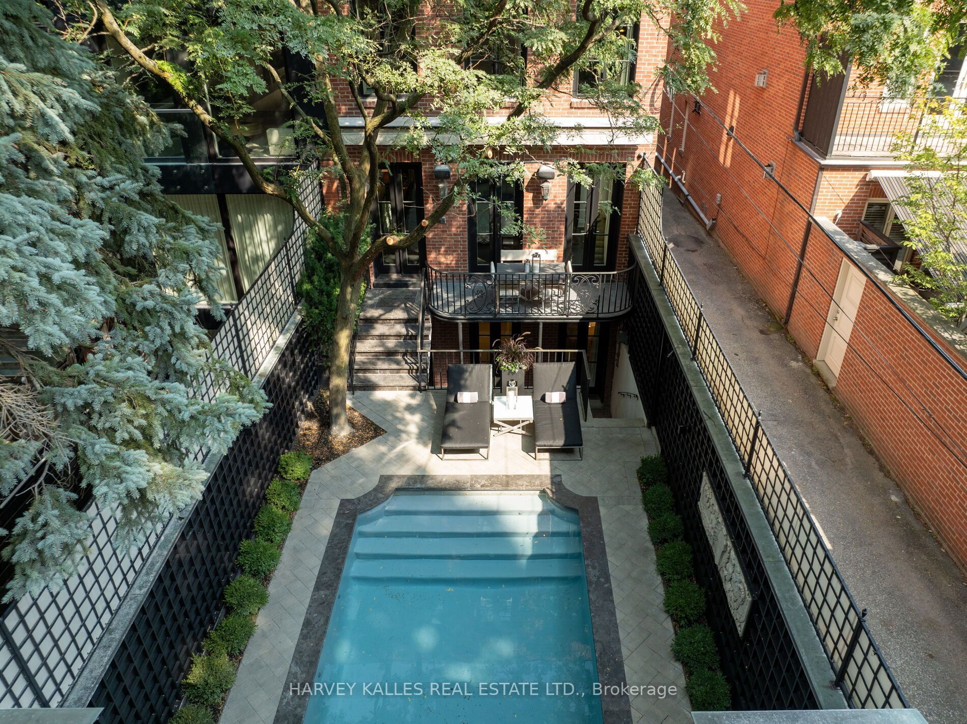 112 Hazelton Avenue