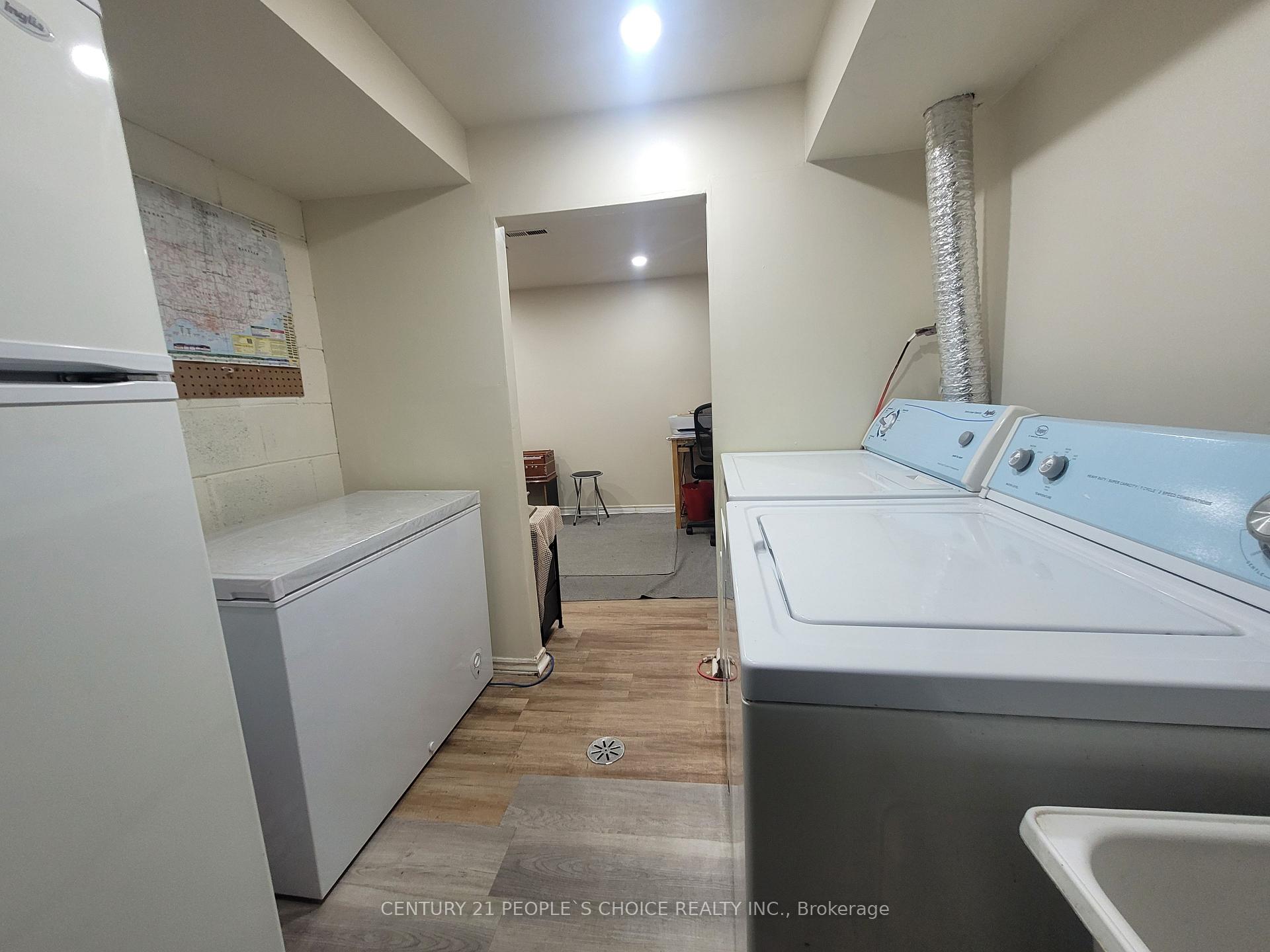 4 Bedrooms Condo at 96 Trailridge, Toronto For sale
