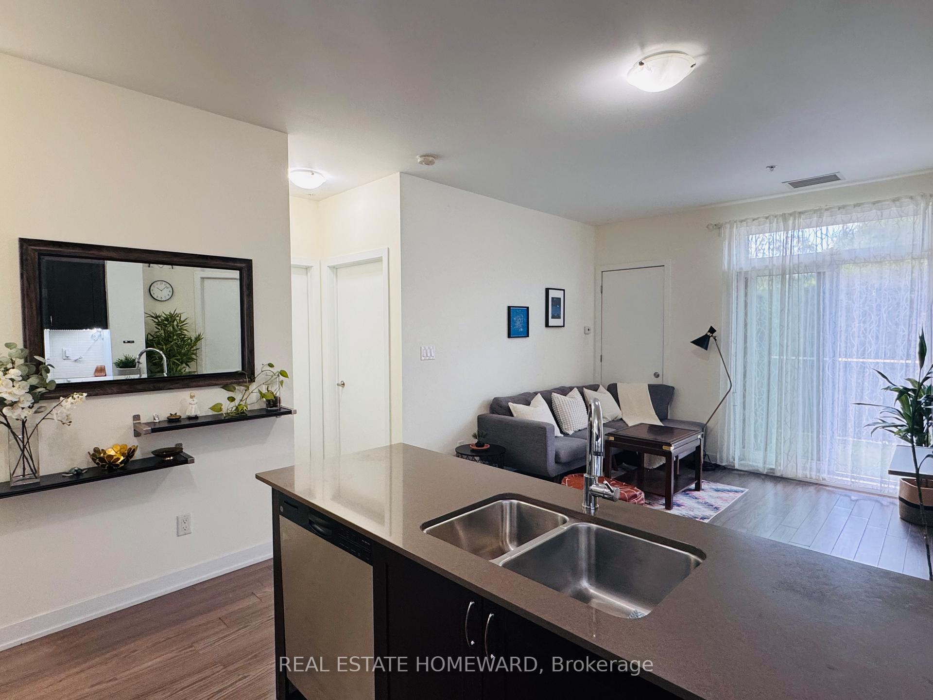 2 Bedrooms Condo at 3560 St Clair Ave, Toronto For sale
