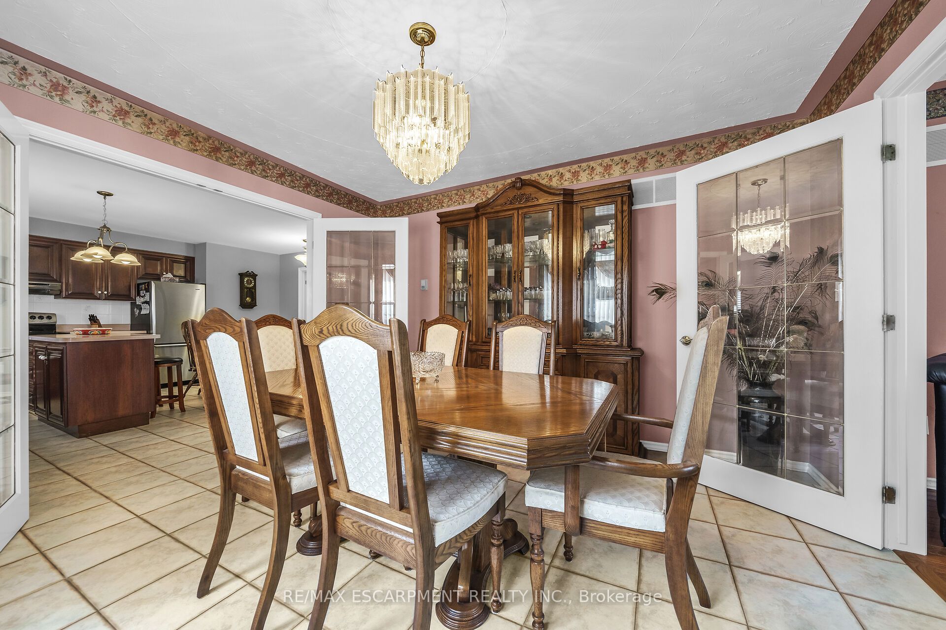122 Fieldway Drive