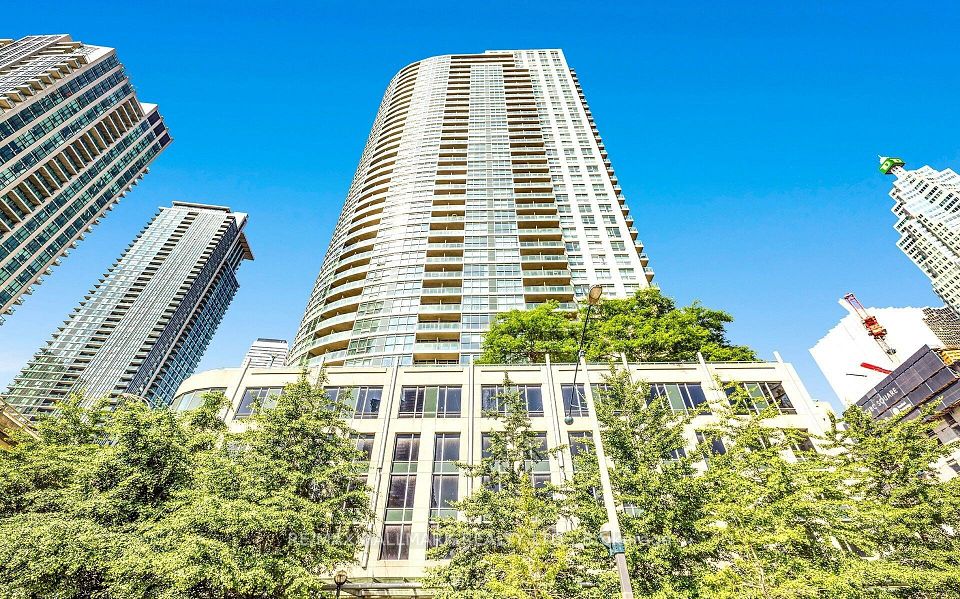 18 Yonge